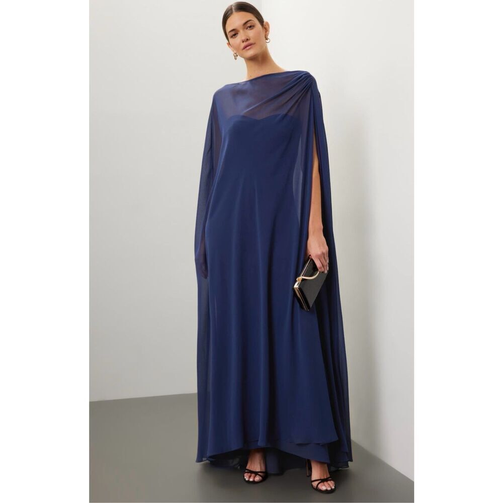 Badgley Mischka Cape 💖